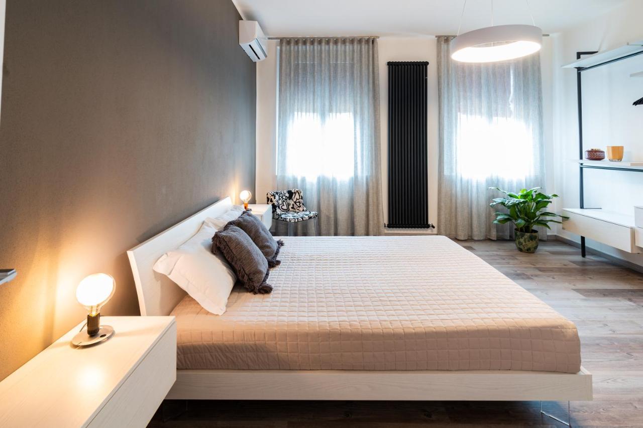 Sacrati 39 Apartment Ферара Екстериор снимка
